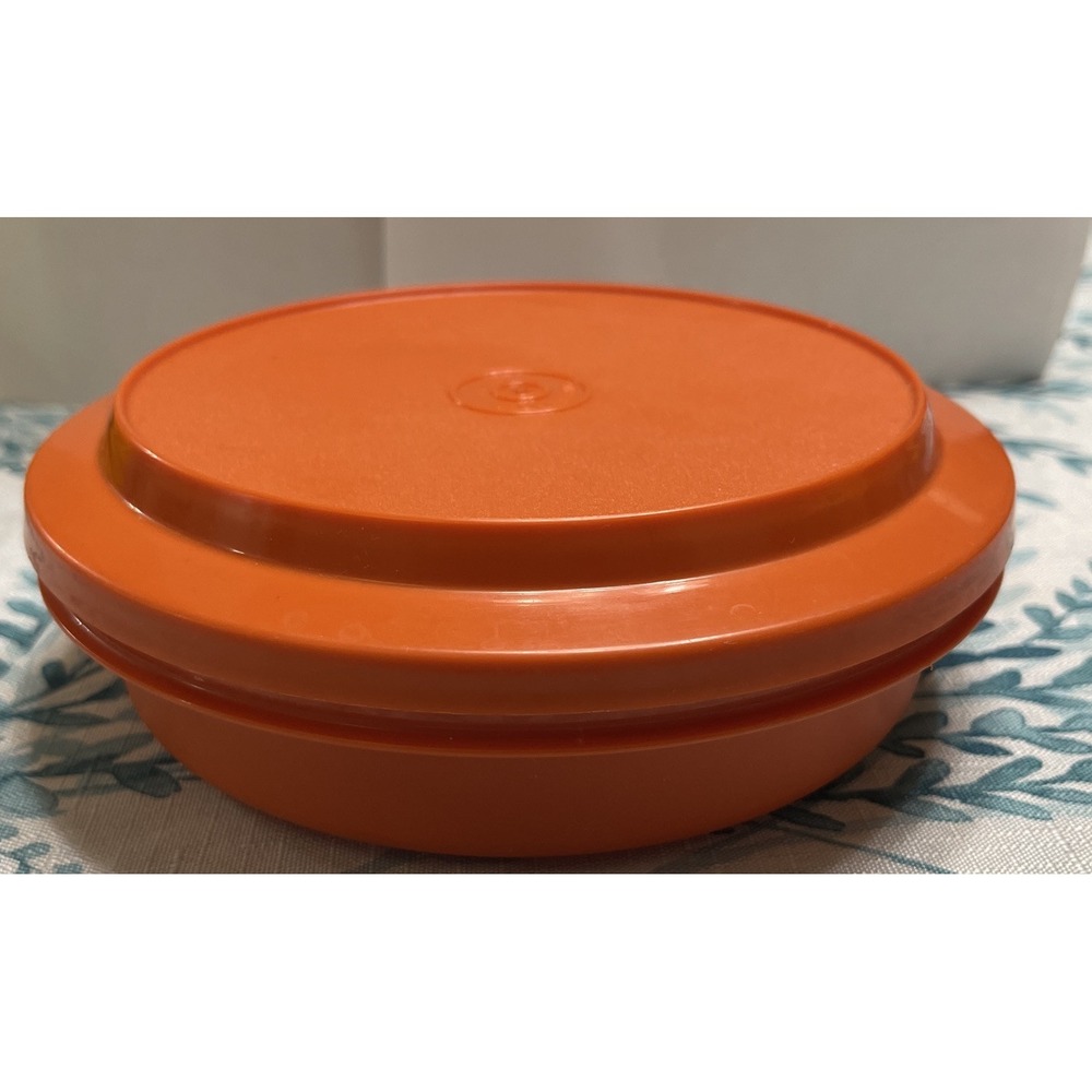Vintage Tupperware Seal‎ N Serve Bowl with Lid Orange 1206-15 and 1207-45